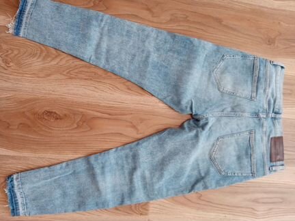 Джинсы