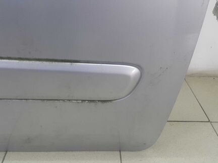 Дверь передняя правая Kia Carnival 2, Sedona