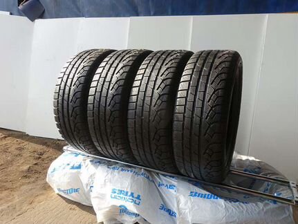 225 60 17 Pirelli Winter 210 Sottozero Serie II Ru