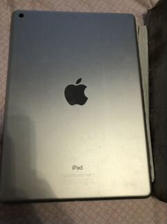 iPad A1822