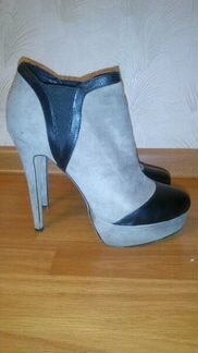 Ботильоны замшевые. полусапожк. на шпильке