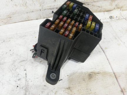 Блок предохранителей Volkswagen Passat B6 variant