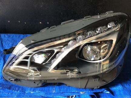 Фара Mercedes w212