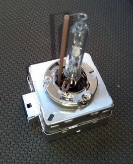 D3S xenon штатный ксенон philips 85165 (не б/у)