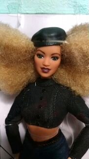 Барби от Марни Сенофонто