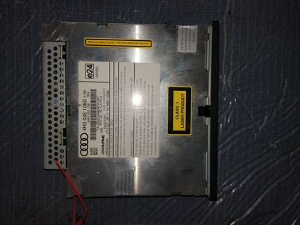 CD-чейнджер на Audi A8 D4/4H 2012г