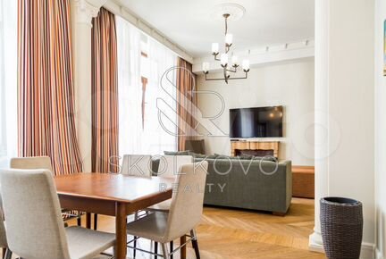 3-к квартира, 166 м², 4/6 эт.