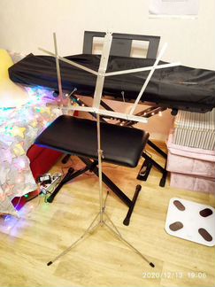 Пюпитр для нот металлический