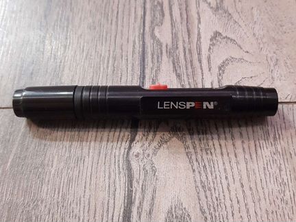 Кисточка для чистки линз