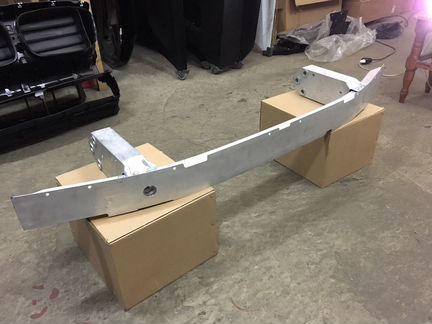 Усилитель бампера опорная балка BMW F10 F11