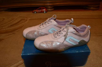 Кроссовки Антилопа, р.35