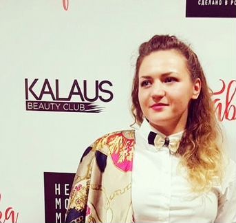 Стилист-имиджмейкер