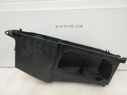 Распределитель впускной (корпус) Audi Q7