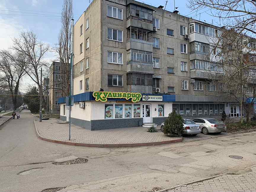 Помещения керчь. Керчь улица юных Ленинцев. Улица юных Ленинцев 40 Керчь. Юных Ленинцев 7 Керчь. Город Керчь улица юных Ленинцев 21.