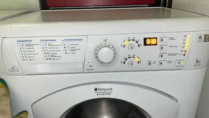 Стиральная машина Ariston