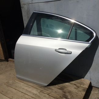 Дверь задняя левая.Опель инсигния