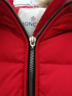 Пуховик Moncler