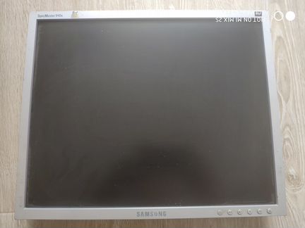 SAMSUNG SyncMaster 940N