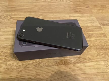 Телефон iPhone 8 64gb