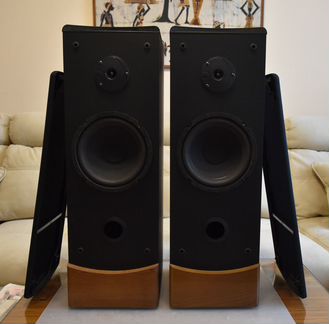 Акустика из 70-х Advent A1104