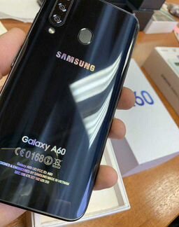 Samsung Galaxy A60 чёрный блики