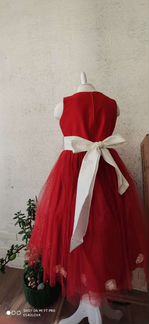 Платье нарядное