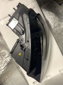 Фара Левая Audi A8 4H0941029J