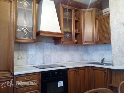 2-к квартира, 60 м², 10/22 эт.