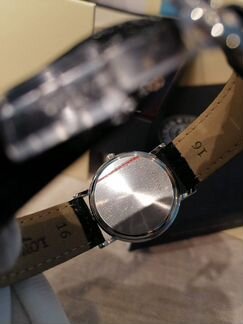 Женские наручные часы Longines