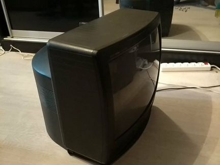 Телевизор Sharp.Рабочий с пультом