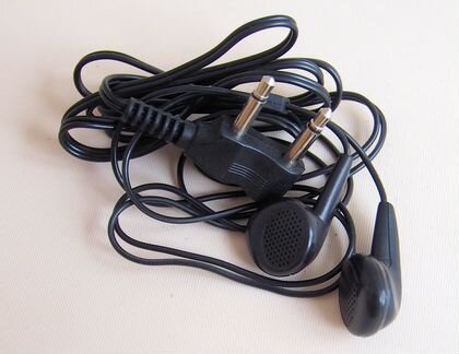 Гарнитуры проводные в ассортименте