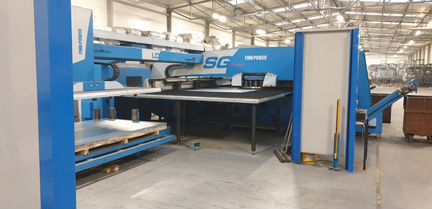 Комбинированный пробивной пресс Finn-Power SG 6