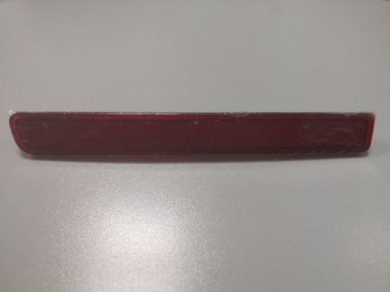 Катафот отражатель заднего бампера левый D3 D4 R