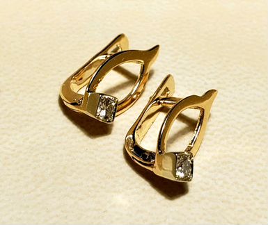 Серьги золотые с бриллиантами