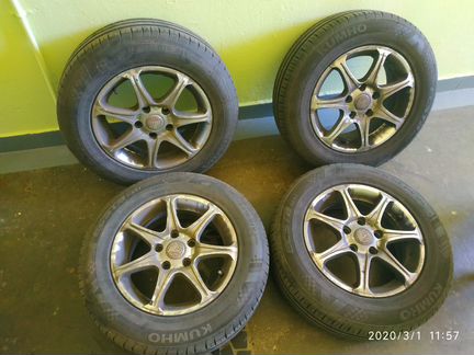 Шины kumho c дисками на киа в сборе