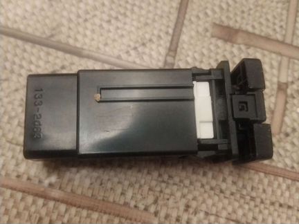 Кнопка подогрева сидений toyota