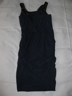 Стильное красивое платье р. 42