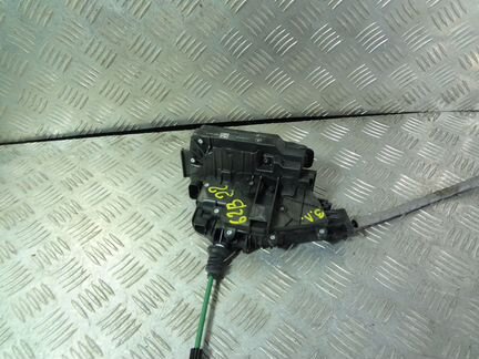 Замок двери задний левый Мерседес 205 213 292 253