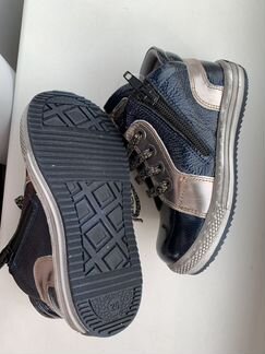 Ботинки кожаные Tiflani 25 р