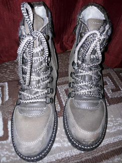 Женские ботинки Tamaris б/у