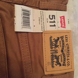 Джинсы Levis