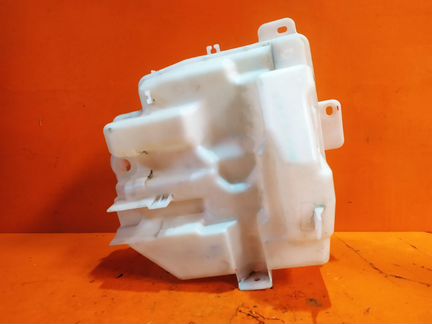 Бачок стеклоомывателя Mitsubishi Outlander 3