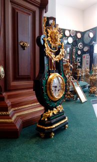 Часы каминные из мрамора и малахита