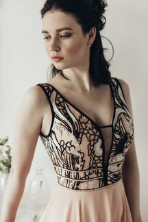Вечернее платье
