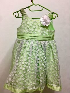 Салатовое платье