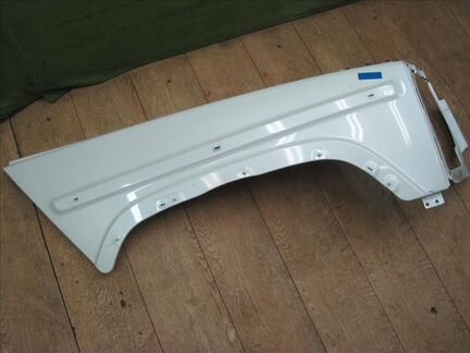 Крыло Mercedes W463 Мерседес Гелендваген