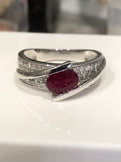 Кольцо с природным рубином