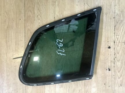 Стекло боковое заднее VW Touareg NF 2011-2014
