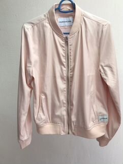 Легкая женская куртка calvin klein jeans