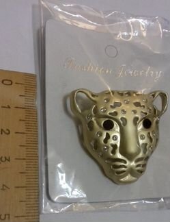 Аксессуар - брошь